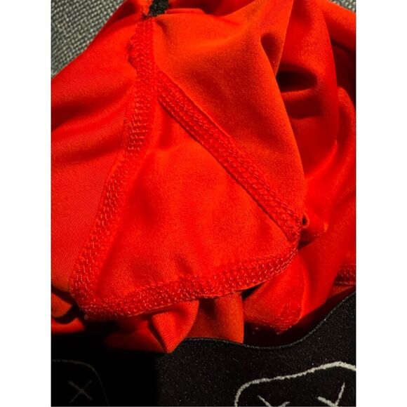 Salty Savage Happy Thoughts wetsuit shorts size small red black scrunch butt exc - Picture 5 of 6